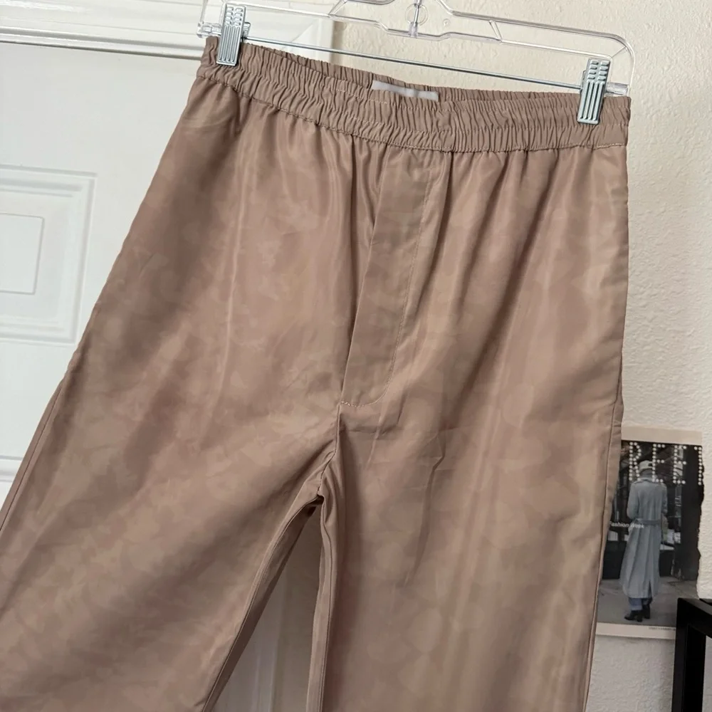 SERAPIS MARITIME‎ tan camo print elastic waist straight leg pants